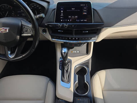 2023 Cadillac CT4 Luxury