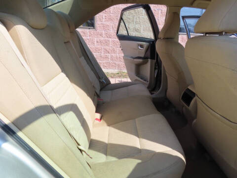 2017 Toyota Camry LE