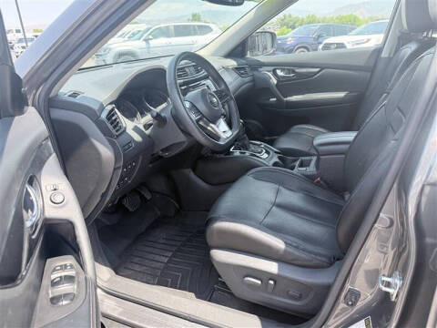 2020 Nissan Rogue SL