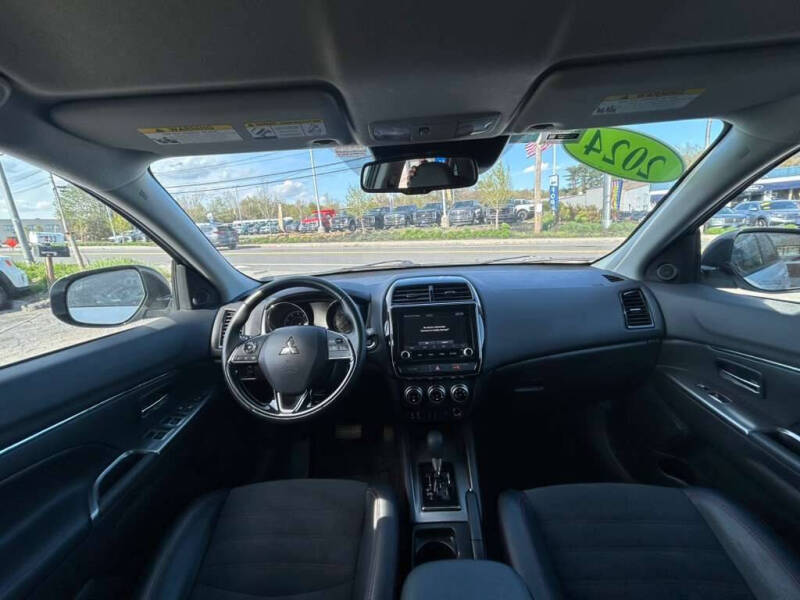 2024 Mitsubishi Outlander Sport SE