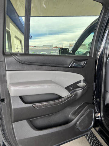 2017 Chevrolet Suburban LT