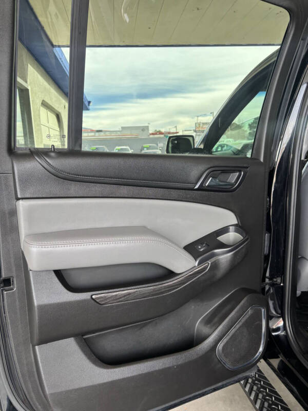 2017 Chevrolet Suburban LT