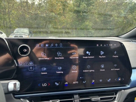 2026 Chevrolet Equinox EV LT 2