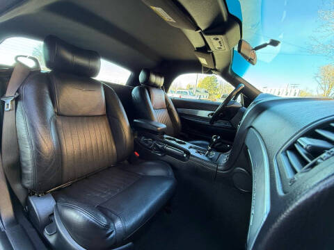 2004 Ford Thunderbird Deluxe