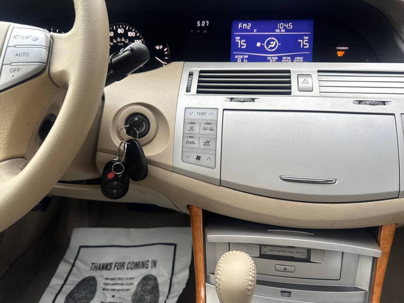 2006 Toyota Avalon XLS