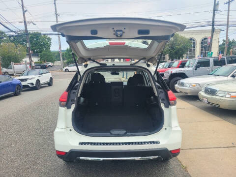 2017 Nissan Rogue S