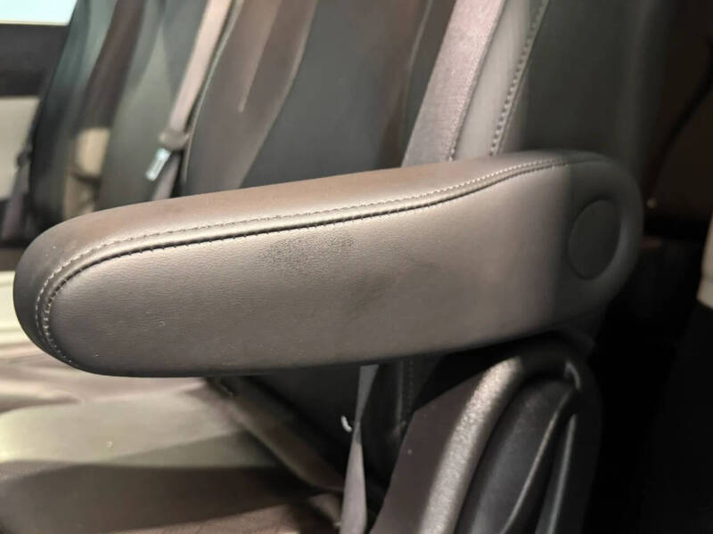 2022 Kia Carnival EX