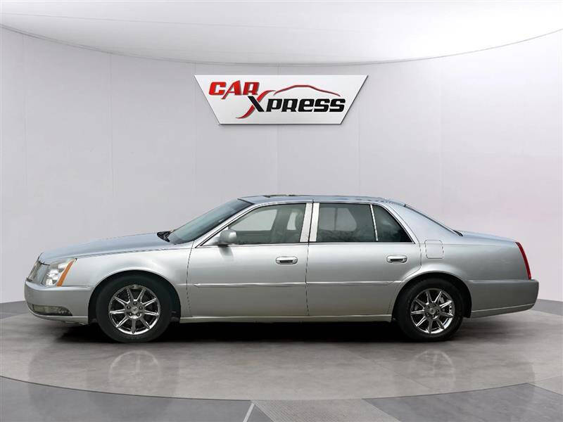 2011 Cadillac DTS Luxury Collection