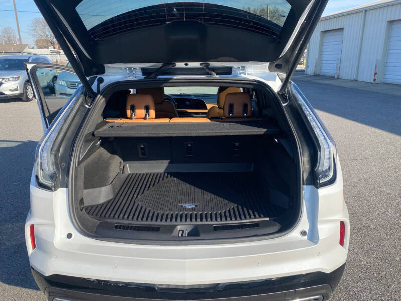 2025 Cadillac XT4 Sport