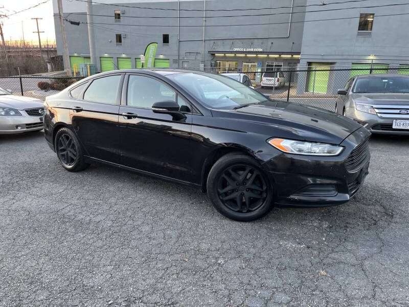 2016 Ford Fusion SE