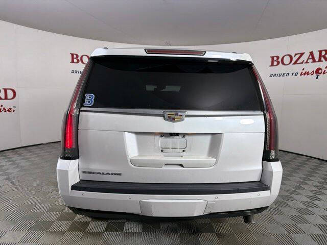 2019 Cadillac Escalade Luxury