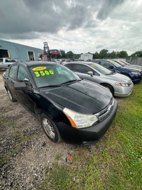 2010 Ford Focus for sale at ABC AUTO SALES AND SERVICE in Bristol, IN