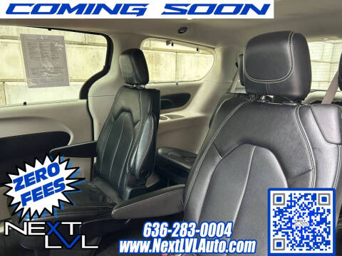 2022 Chrysler Pacifica Touring L