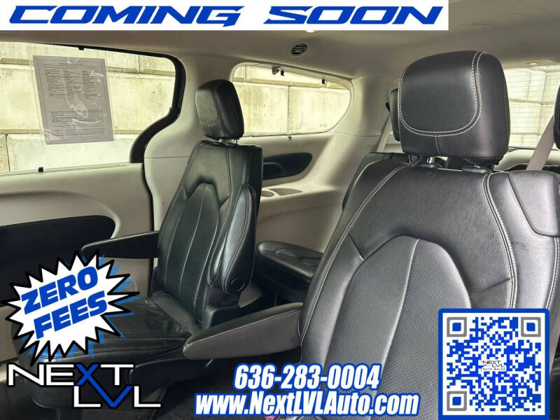 2022 Chrysler Pacifica Touring L