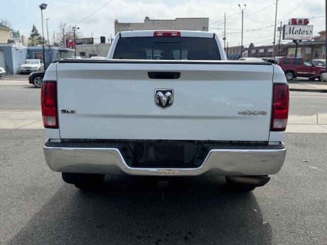 2013 RAM 1500 SLT