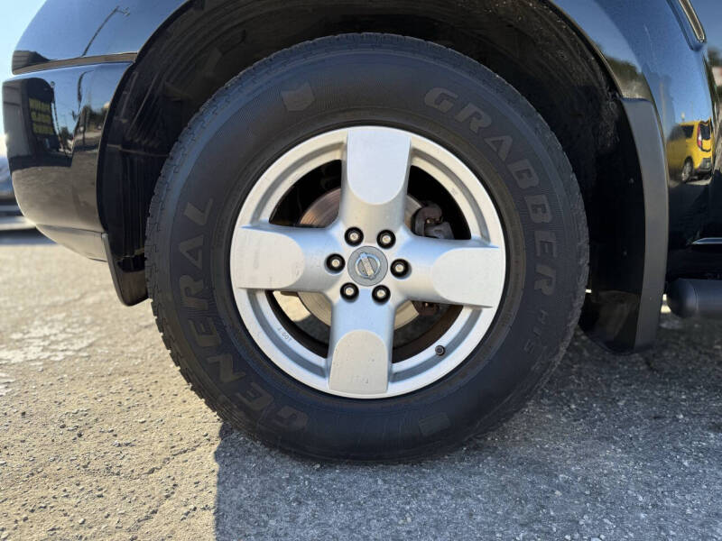 2005 Nissan Frontier SE