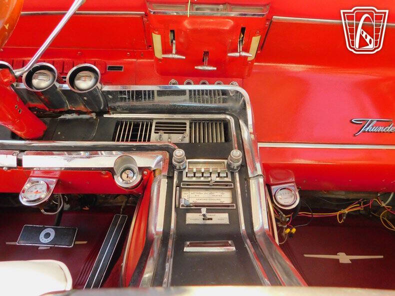 1965 Ford Thunderbird