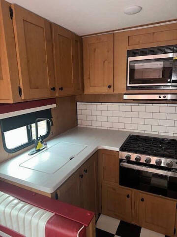 2025 Riverside RV Retro 185RK