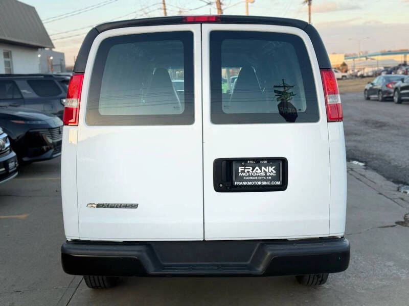 2020 Chevrolet Express 2500