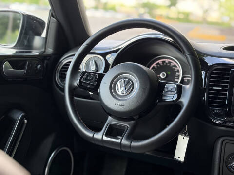 2015 Volkswagen Beetle 1.8T Classic PZEV
