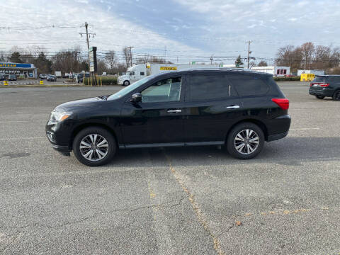 2017 Nissan Pathfinder for sale at BT Mobility LLC in Wrightstown NJ
