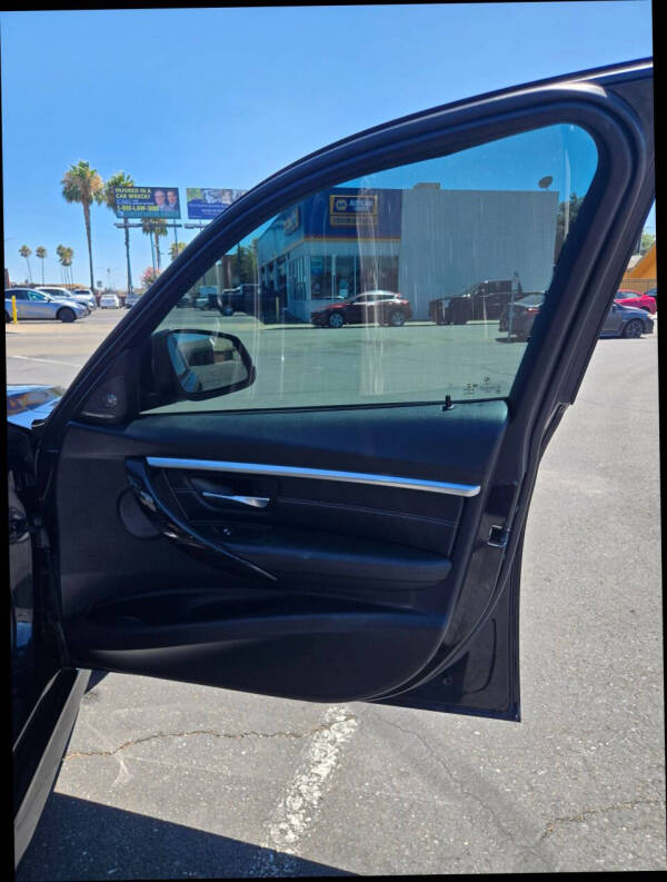 2017 BMW 3 Series 330i