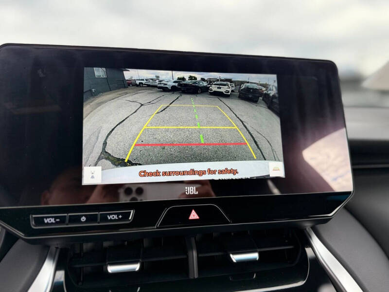 2024 Toyota Venza XLE