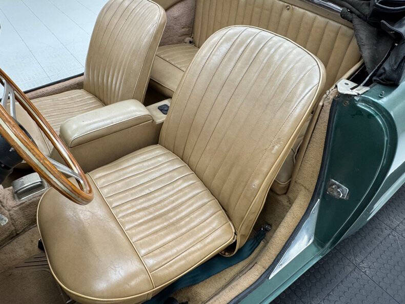 1965 MG MGB