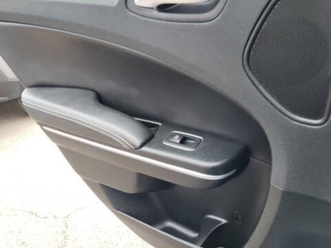 2023 Chrysler 300 S V6