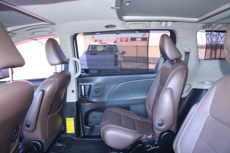 2015 Toyota Sienna