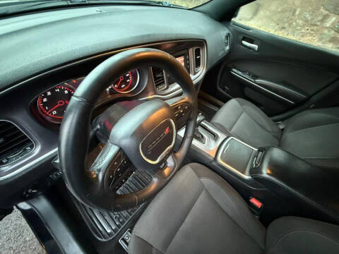 2017 Dodge Charger SE