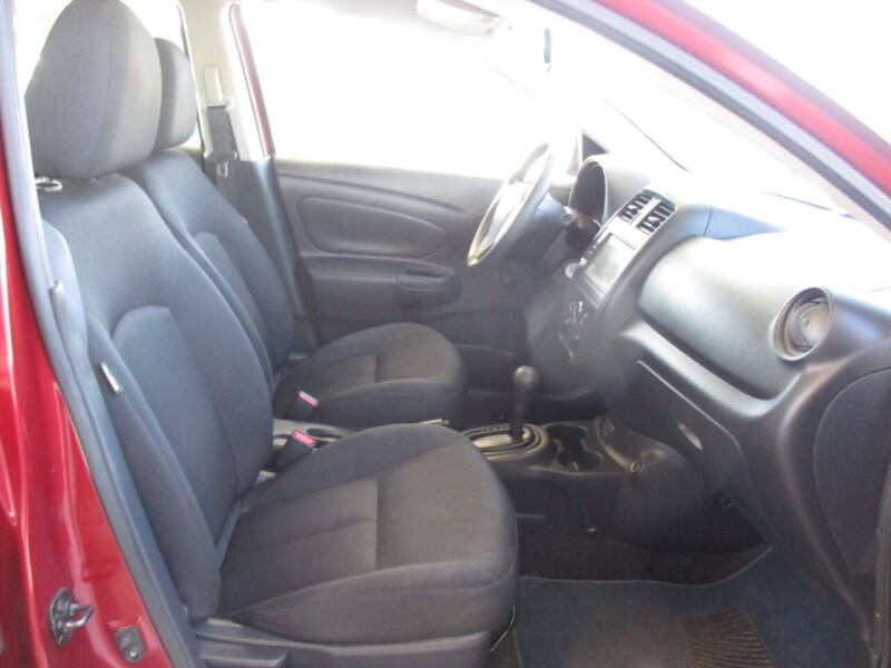 2019 Nissan Versa S Plus