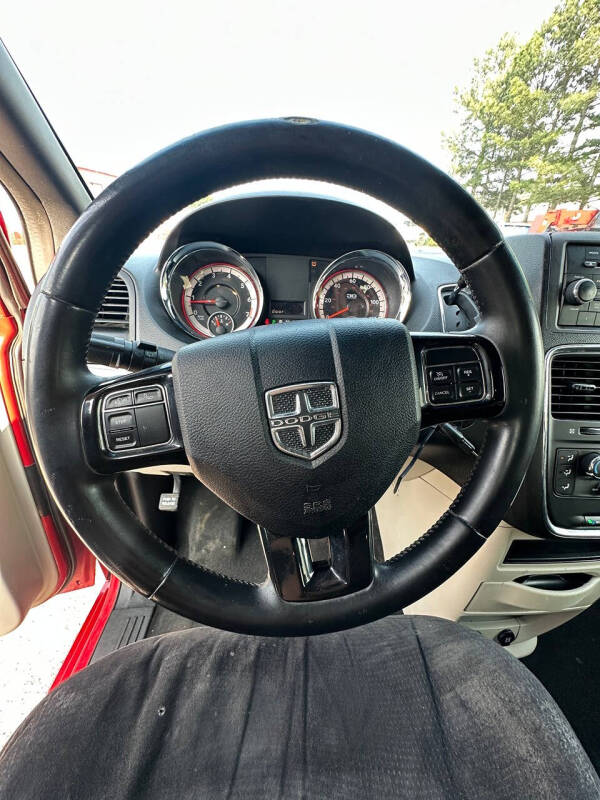 2014 Dodge Grand Caravan SE 30th Anniversary