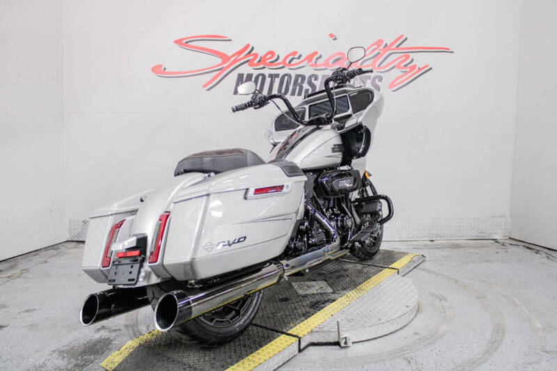 2023 Harley-Davidson CVO Road Glide