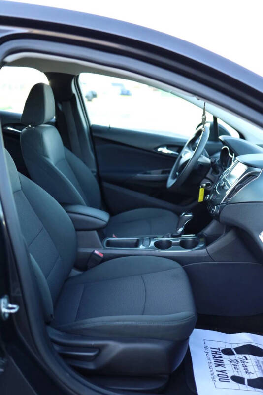 2017 Chevrolet Cruze LT Auto