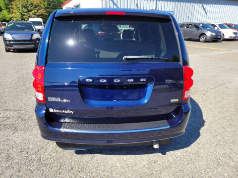 2012 Dodge WHEELCHAIR VAN