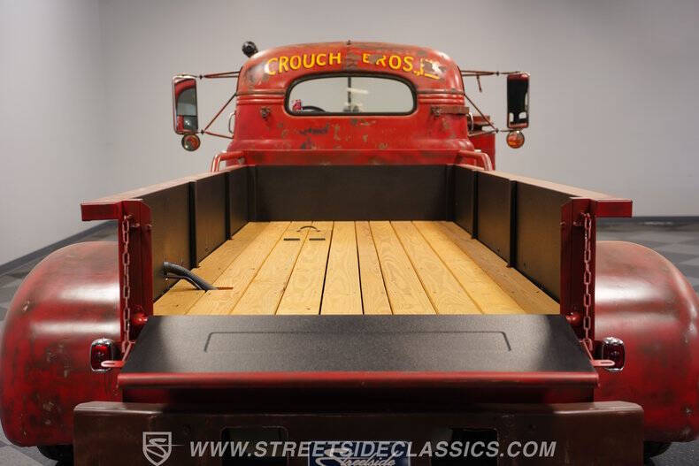 1960 Mack B-Series