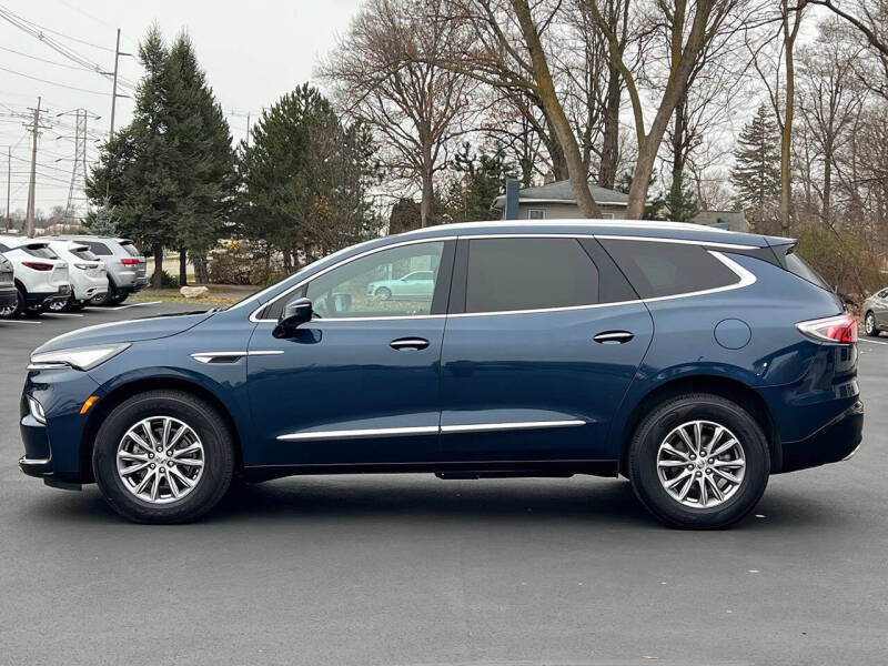2023 Buick Enclave Essence