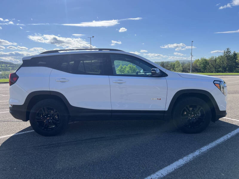 2023 GMC Terrain AT4