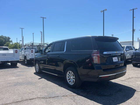 2024 Chevrolet Suburban LT