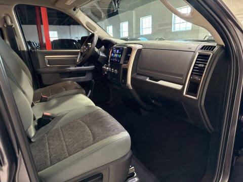 2019 RAM 1500 Classic SLT