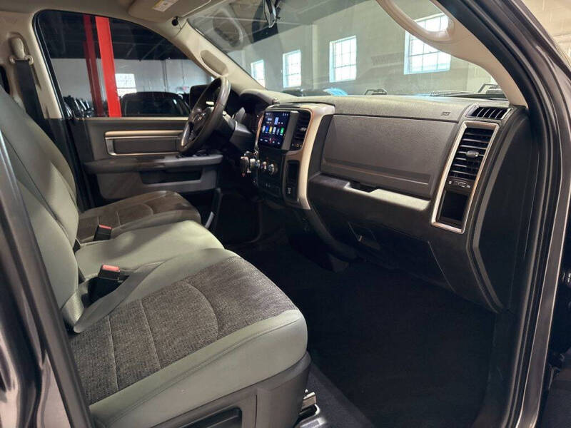2019 RAM 1500 Classic SLT