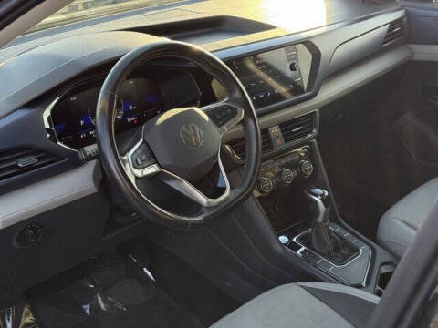 2024 Volkswagen Taos SE