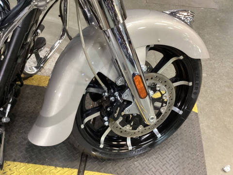 2022 Indian Chieftain Limited Silver