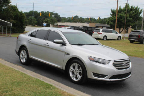 2017 Ford Taurus SEL