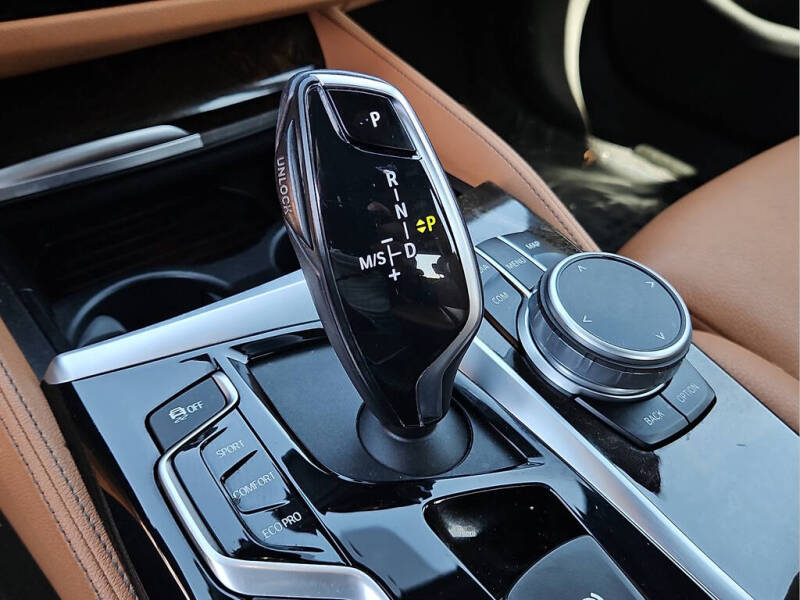 2019 BMW 5 Series 540i