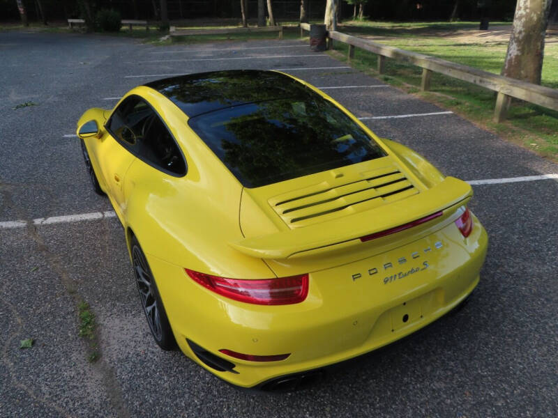2015 Porsche 911 Turbo S