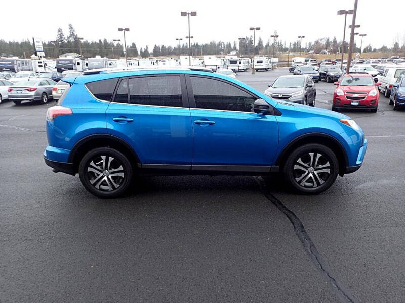 2016 Toyota RAV4 LE