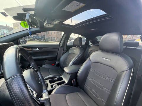 2023 Kia Forte GT-Line