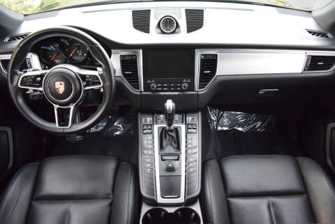 2017 Porsche Macan